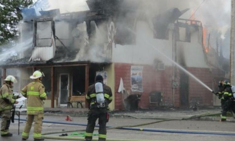 Un incendie violent ravage une station service